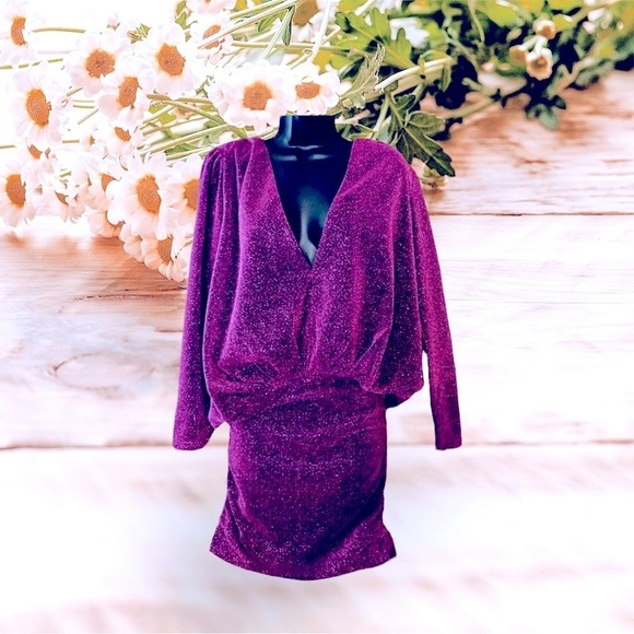 Fashion nova sparkly mini. - Picture 2 of 5